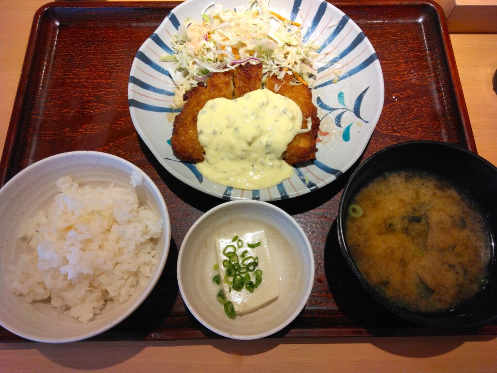 やよい軒のチキン南蛮定食